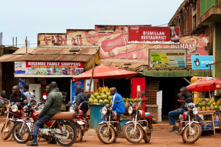 Jinja es una ciudad que hay que ver en Uganda, totalmente distinta al resto